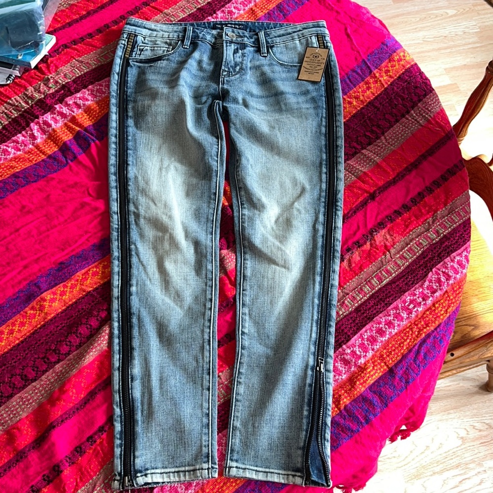 NWT Cult of Individuality jeans